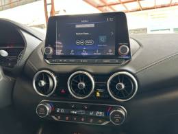 NISSAN - SENTRA - 2023/2024 - Branca - R$ 137.900,00