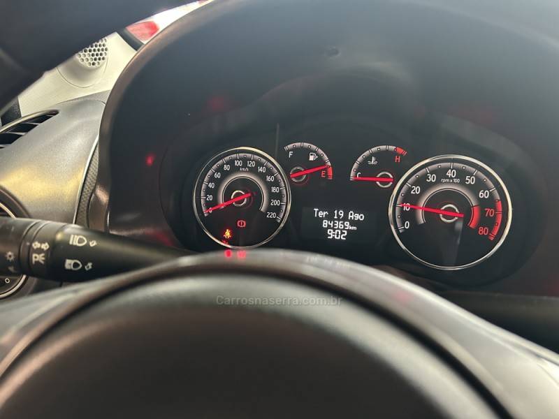 FIAT - PALIO - 2016/2017 - Branca - R$ 45.900,00