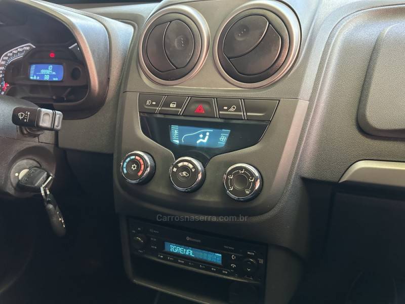 CHEVROLET - MONTANA - 2012/2013 - Azul - R$ 44.900,00