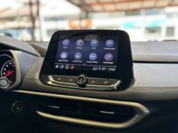 CHEVROLET - TRACKER - 2021/2022 - Branca - R$ 111.900,00