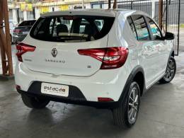 RENAULT - SANDERO - 2019/2020 - Branca - R$ 67.900,00