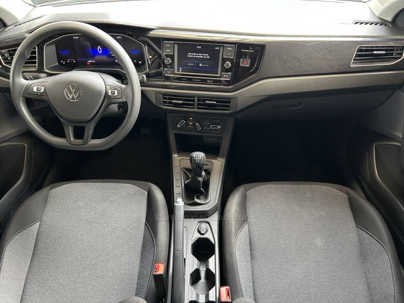 VOLKSWAGEN - POLO - 2022/2023 - Branca - R$ 82.900,00