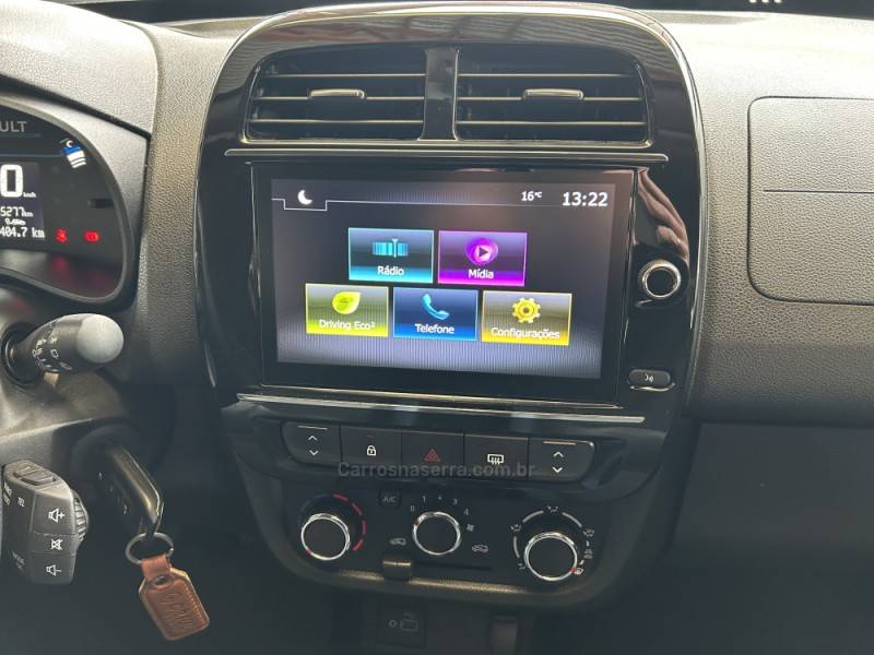 RENAULT - KWID - 2023/2024 - Prata - R$ 58.900,00