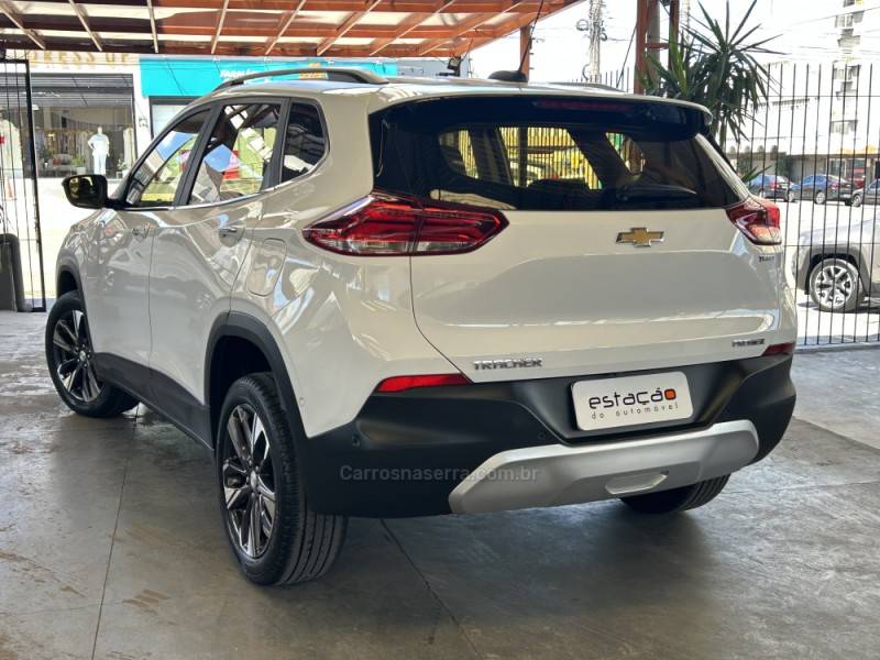 CHEVROLET - TRACKER - 2021/2021 - Branca - R$ 98.900,00