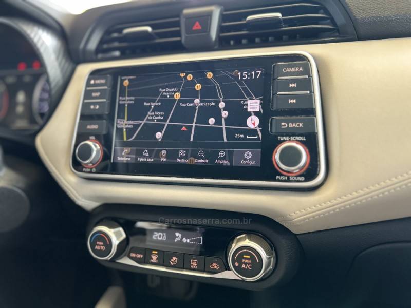 NISSAN - VERSA - 2021/2022 - Prata - R$ 94.900,00