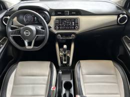 NISSAN - VERSA - 2021/2022 - Prata - R$ 94.900,00