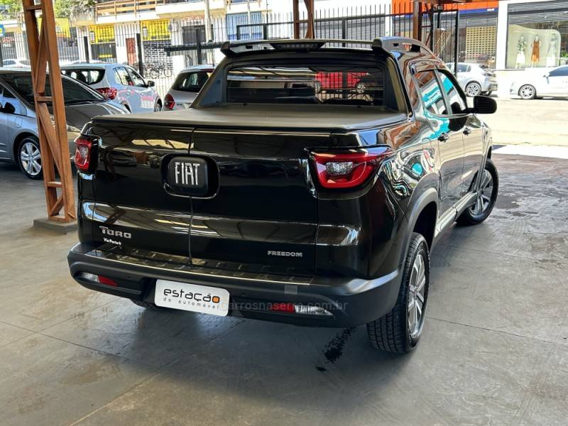 FIAT - TORO - 2019/2019 - Marrom - R$ 93.900,00