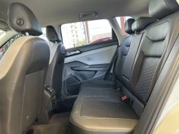 VOLKSWAGEN - TAOS - 2023/2023 - Branca - R$ 146.900,00