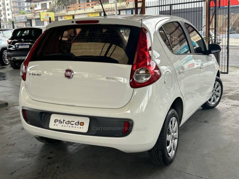 FIAT - PALIO - 2016/2017 - Branca - R$ 45.900,00
