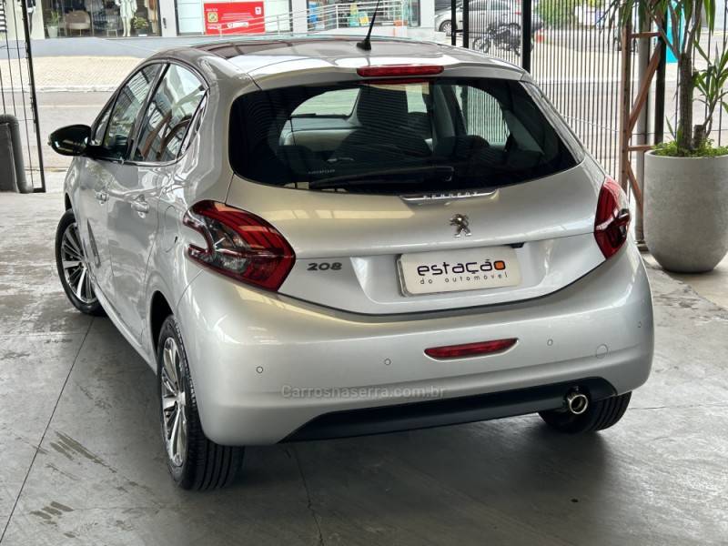 PEUGEOT - 208 - 2016/2017 - Prata - R$ 59.900,00