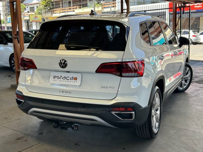 VOLKSWAGEN - TAOS - 2023/2023 - Branca - R$ 146.900,00