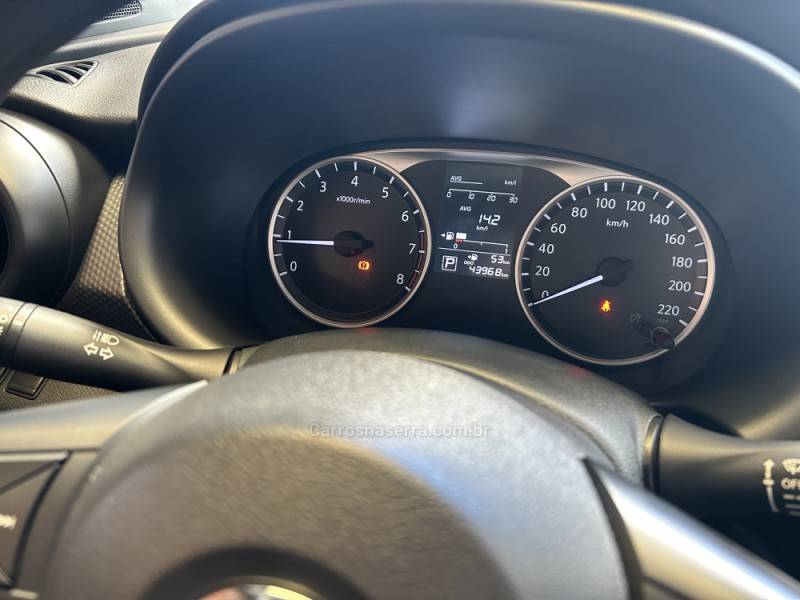 NISSAN - KICKS - 2018/2019 - Cinza - R$ 83.900,00